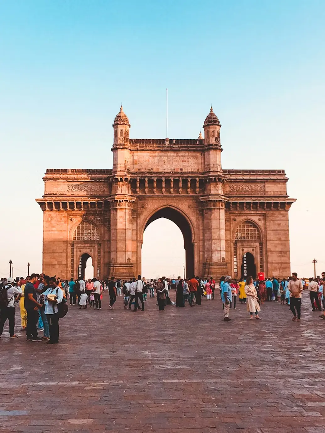 The Crossing’s Tiffin Menu Is a Love Letter to India’s Most Iconic Dining Tradition img (1)