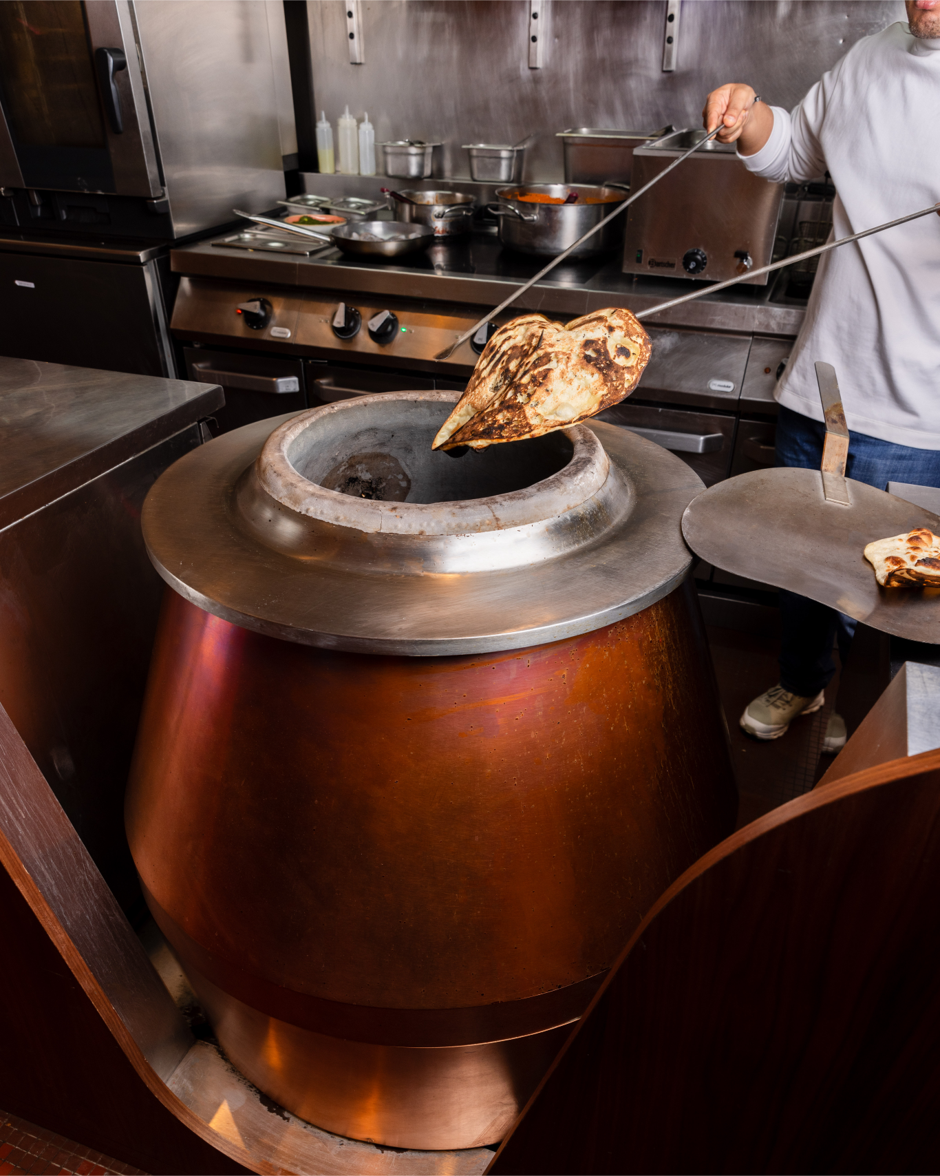 The Science of Tandoor Cooking- How Flavour Is Created img (2)